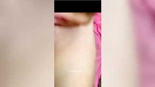 Hiếp Dâm Tập thể Em Gái Ấn Độ, Em chỉ biết nằm kệ nó hiếp dâm