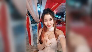 Gái dâm show hàng