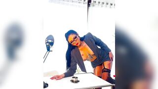 Bé Thủy Tạ (rustica_eiu) nyc con mèo mập rapper Blacka - 3some cực đã mắt