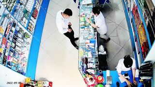 Khoe cu cho chị dược sĩ khám p2