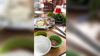Checker Pita pé người yêu rủ đi ăn lẩu bê xong rồi húp em luôn