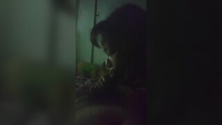 Bắt em bú cu trước khi ngủ