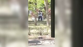 Các em học sinh public luôn nơi công cộng
