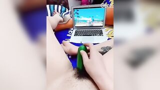 CLip Sex Em Gái 2ka8 Vừa Nghe Nhạc Jack 5 Củ Vừa Thủ Dâm