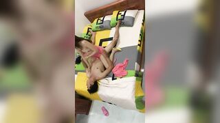Phá trinh e học sinh váy hồng lồn còn chưa mọc lông full