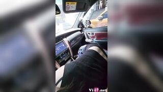 Chịch e ngươi yêu dâm đãng tren ô tô