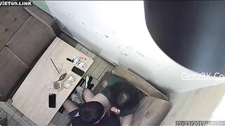 Cặp Đôi Trẻ Trong Quán Cà Phê Địt Nhauu Trên Ghế