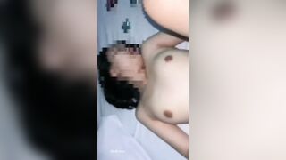 Chơi em sinh viên ra nước