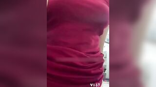 Đang chịch trai thì người yêu em gọi video còn đòi hôn qua điện thoại