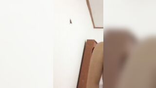 Cho e muợn điện thoại là e cho địt, địt mà e chỉ xem rồi rên