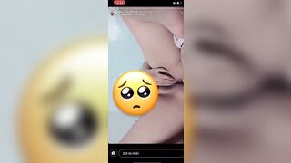 Thanh niên giả gái dụ e học sinh lồn non tơ show hàng