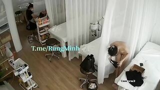 🌸 [Hack Cam] Mấy Con Điếm Sang Chảnh Đi Thẩm Mỹ Vú Lồn Và Tắm Trắng p6🌸