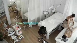 🌸 [Hack Cam] Mấy Con Điếm Sang Chảnh Đi Thẩm Mỹ Vú Lồn Và Tắm Trắng p7🌸
