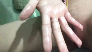 muốn ngưng móc mà nứng quá