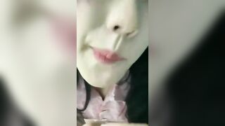 Em gái mặt dâm tự quay video học cách dụ trai