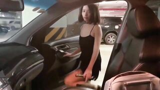 Được chị khách đi taxI, mà cứ thủ dâm bên cạnh không lái xe được lại gak địt