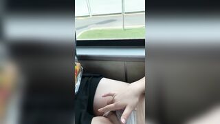 Lén móc lồn trên xe buýt vừa móc vừa sợ