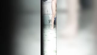 quay lén cô e hàng xóm 2k8 tắm cực múp