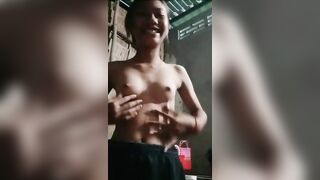 em sẽ là con điếm mãi mãi của anh