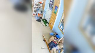 CON TRAI LOẠN LUÂN MÓC CHO MẸ TRƯỚC MẶT BỐ