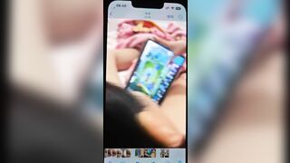 EM GÁI BÚ CU CHO A TRAI VỪA CHƠI GAME