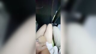 Gái dâm thủ dâm trên xe khách cạnh trai đang ngủ