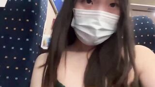 Thủ dâm trên xe khách bị người lạ nhìn thấy