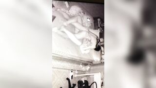 Sướng cùng vợ yêu.