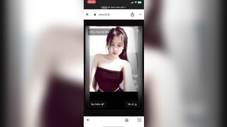 Khoe vú 5