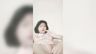 Lên tiếp vid bé học sinh lồn non thủ dâm bằng son lần trước cho ae xem nè