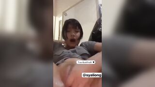 Lên tiếp vid bé học sinh lồn non thủ dâm bằng son lần trước cho ae xem nè 2