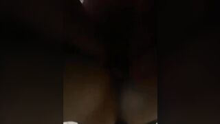 Sang nhà chơi chỉ đè nhau ra chịch