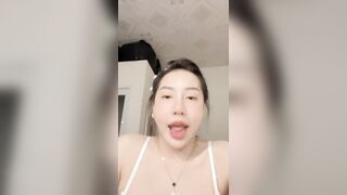 gái xinh live lộ hàng