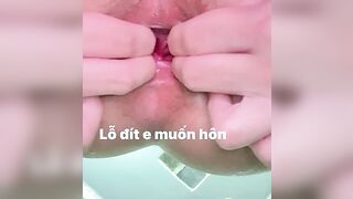 em Nhi Slave luyện tập với ước mơ nhét được con cặc giả siêu dài vào lỗ nhị 2