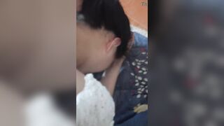 Vặn to loa lại em nó khẩu dâm gây nứng