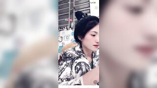 Idol Tiktoker Bảo Trân 2k4 chuyển qua live APP sex cho ae thẩm du