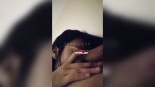 Em gái sinh viên chân dài vú to đã biết lấy lỗ làm lãi kiếm tiền