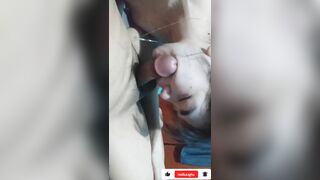 Bắn tinh ngập mặt em học sinh thèm tinh
