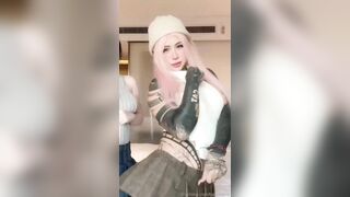 Nhảy nude tiếp nè