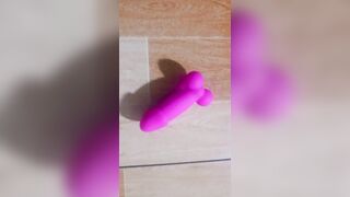 Đồ chơi người lớn