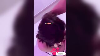 Em gái non tơ bú buồi