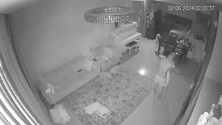 Clip Sex Hack Cam Vợ Chồng Làm Tình Trong Phòng Khách Cực Cháy