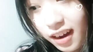 Em Nguyễn Phương Nguyên khăn quàng đỏ dáng chuppy - Full