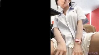 E học sinh lén thủ dâm trong lớp học bắn nước ra ghế p1