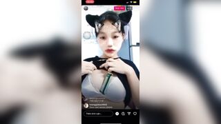 môi xinh không mà bọn m nhìn đi đâu vậy