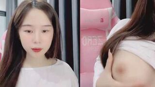 Clip Sex Yylive Khoá Phòng Show Vú Cùng Gái Xinh