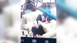 học sinh sục cặc, móc lồn trong quán cafe bị nhân viên phát hiện coi đầy đủ ở mô tả