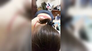 Cô ruột mới đi tập gym về tôi kêu cô bú cu