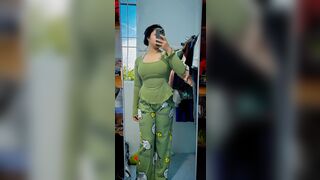 Chồng em đụ em sướng quá à