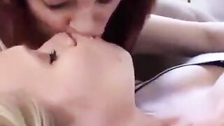 Mút lưỡi gây nứng 84